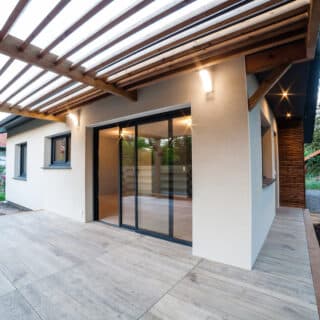 maison finition mixte bardage bois et enduits 2